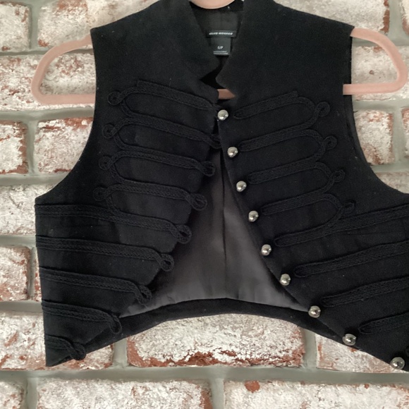 Club Monaco cropped black vest - Picture 4 of 5